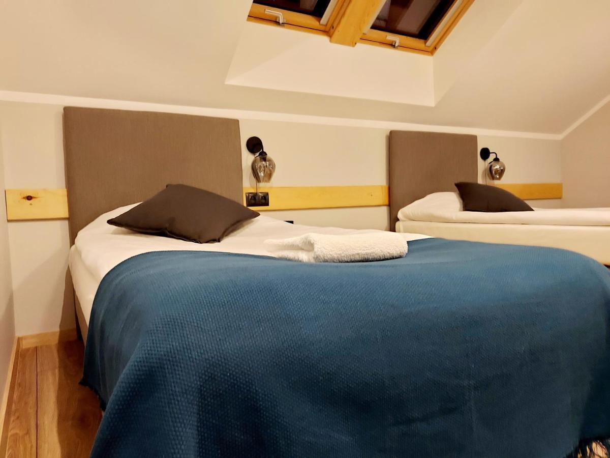 Pensjonat I Restauracja Hubertowka Milicz Esterno foto