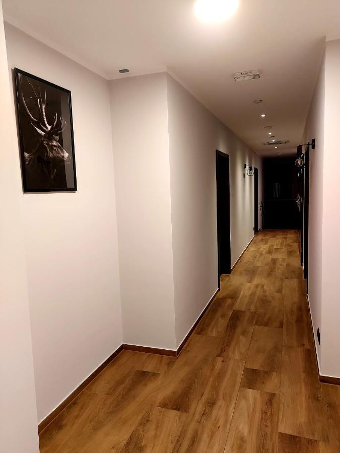 Pensjonat I Restauracja Hubertowka Milicz Esterno foto